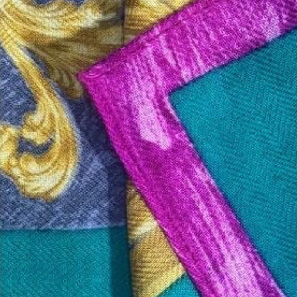 DIOR- Christian Dior large silk vibrant scarf 🧣